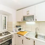 Kazerma Konukevi Dubrovnik