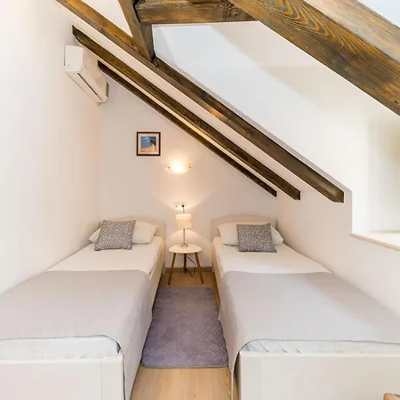 Kazerma 3* Dubrovnik